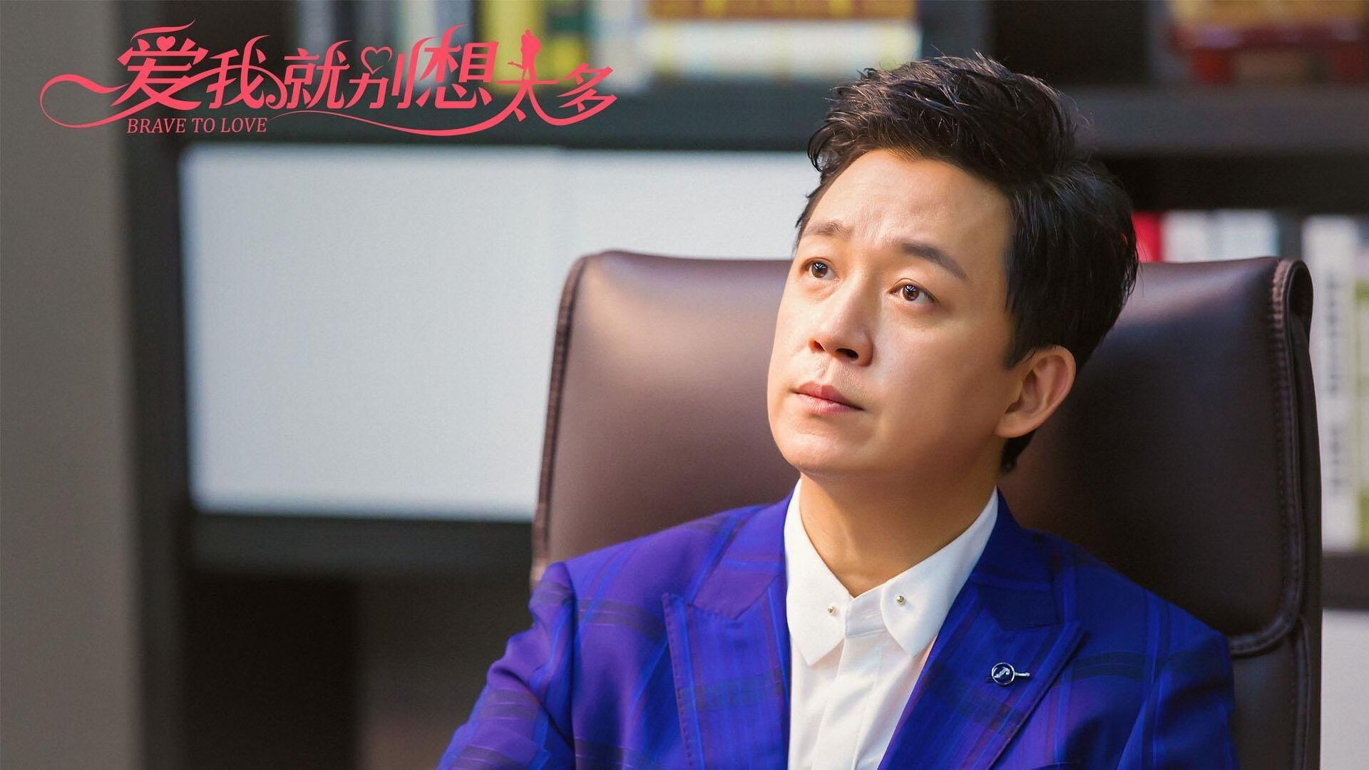 高空绳索挑战：探寻心跳极限，高空绳索表演