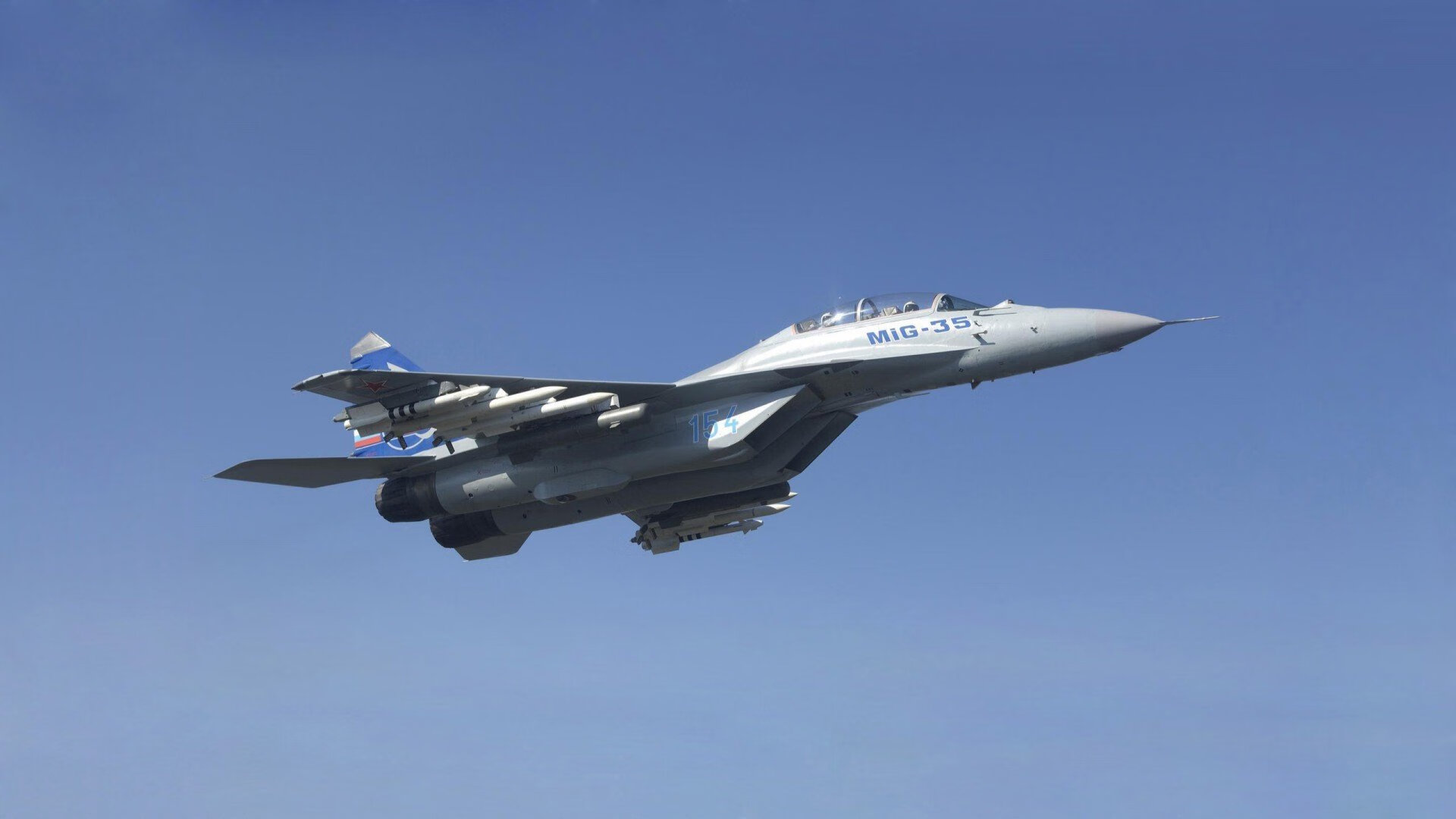 中美蝶泳转身前滑行长度对比图出炉，蝶泳划臂路线