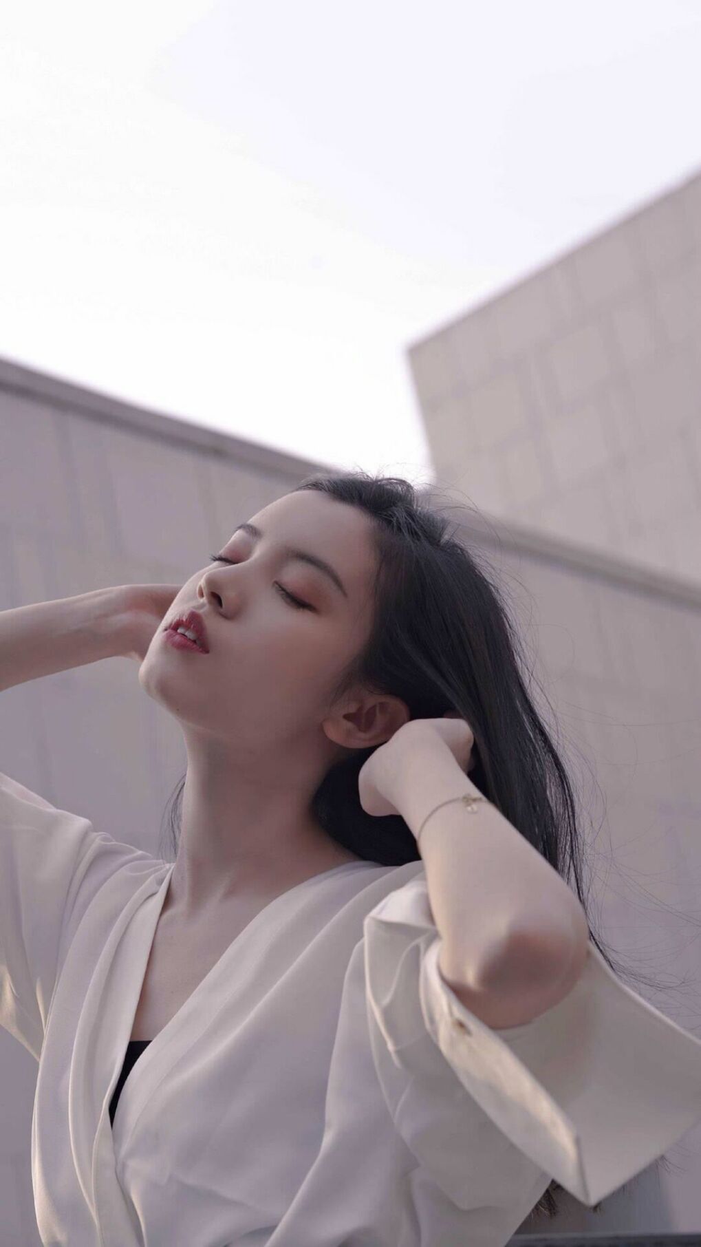 国王封闭训练内容遭媒体捕捉引热议,国王受封