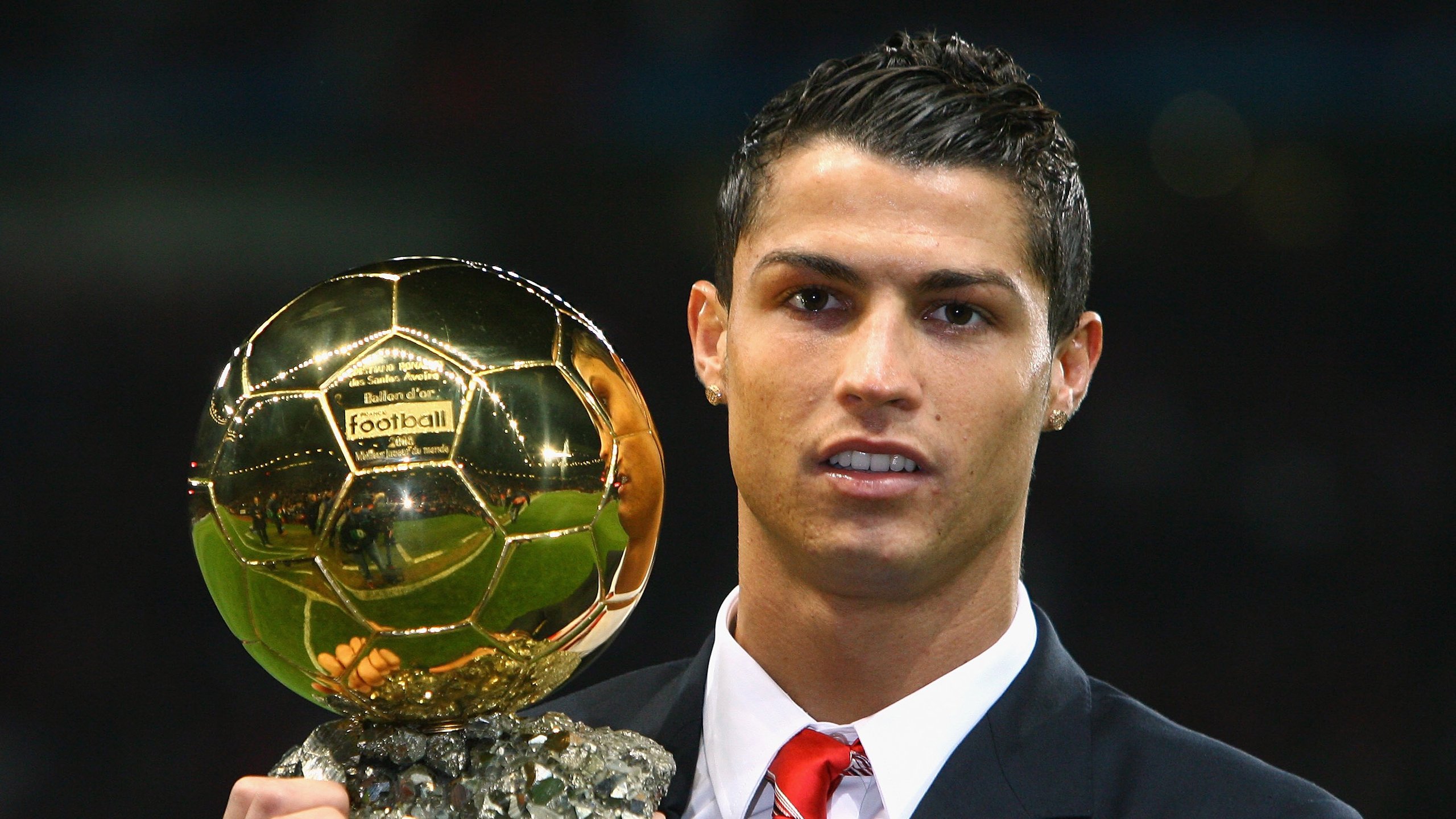 拜仁慕尼黑持续领跑德甲,争冠在望